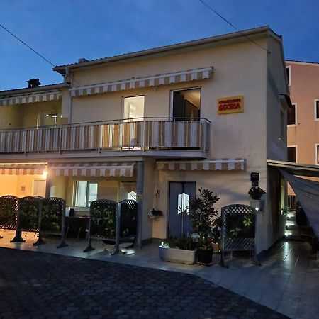 Apartmani Sojka 로비니 외부 사진